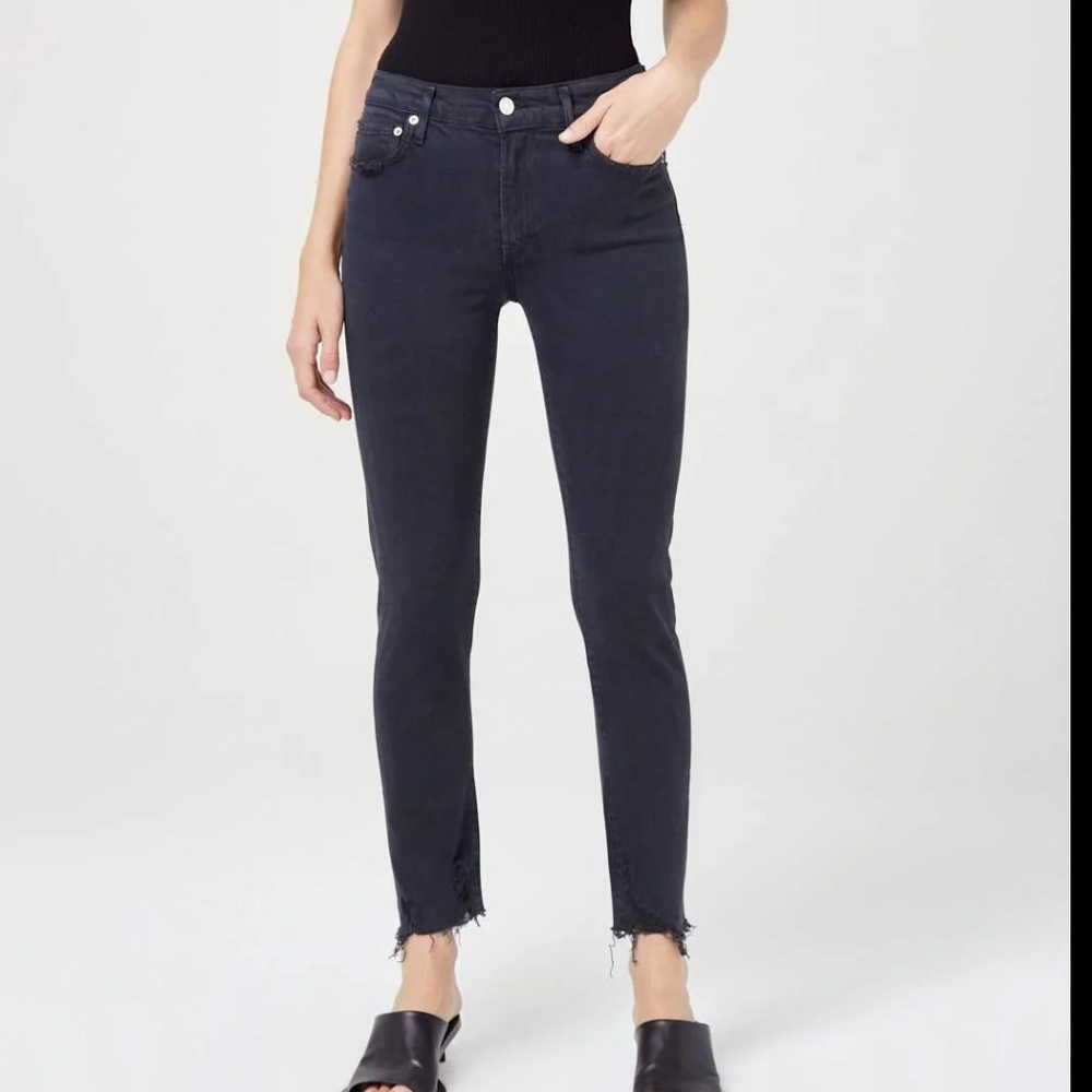 AGOLDE Toni Black Fray Hem Jeans | Raw Hem Straight Leg